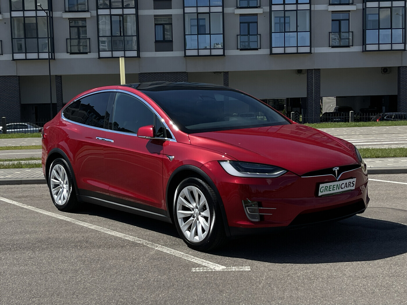 2020 Tesla Model X из США купить в Минске, Беларуси.